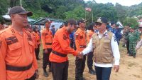 Bupati anambas aneng