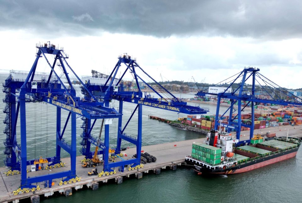 Pelabuhan Peti Kemas Batam
