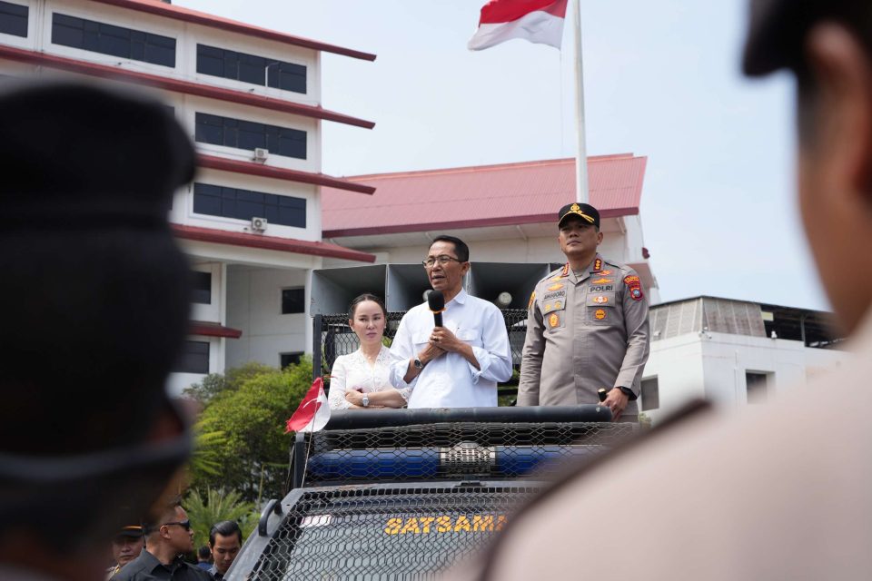 Demo air batam