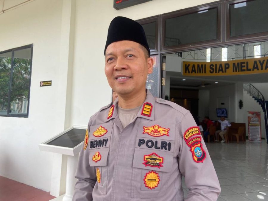 Pencuri helm masjid raya