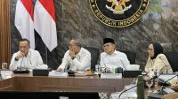 Menko Pangan Zulkifli Hasan menjelaskan potensi pemborosan anggaran MBG akibat pembengkakan jumlah dapur.
