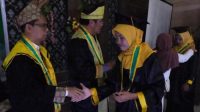 Iskandarsyah wisuda santri di kundur barat