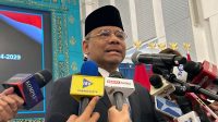 Suahasil Nazara memberikan keterangan setelah dilantik sebagai Menteri Keuangan di Istana Negara. Suahasil Nazara memberikan keterangan setelah dilantik sebagai Menteri Keuangan di Istana Negara.