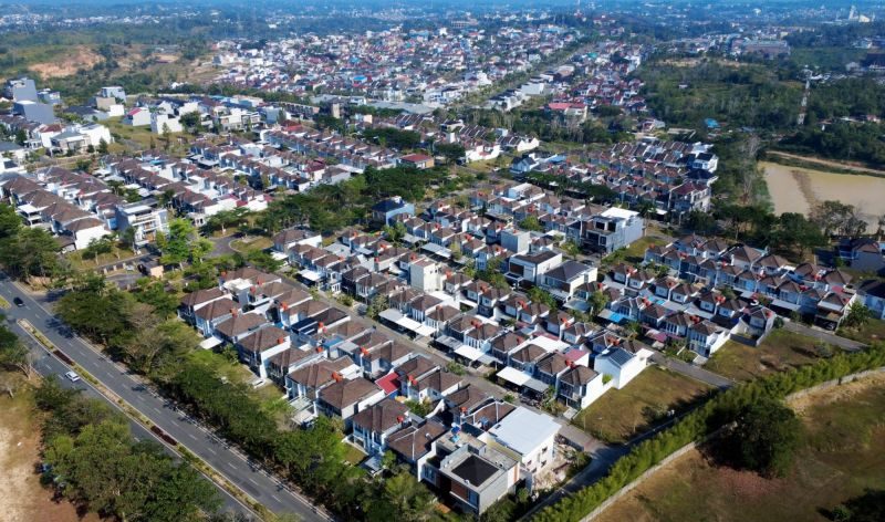 Kawasan industri dan infrastruktur transportasi yang mendukung peluang investasi properti di luar Jakarta.