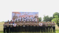 Kapolres Kepulauan Anambas AKBP Misbachul Munir memimpin upacara peringatan Hari Sumpah Pemuda ke-98 di Lapangan Apel Polres Kepulauan Anambas, 28 Oktober 2026.