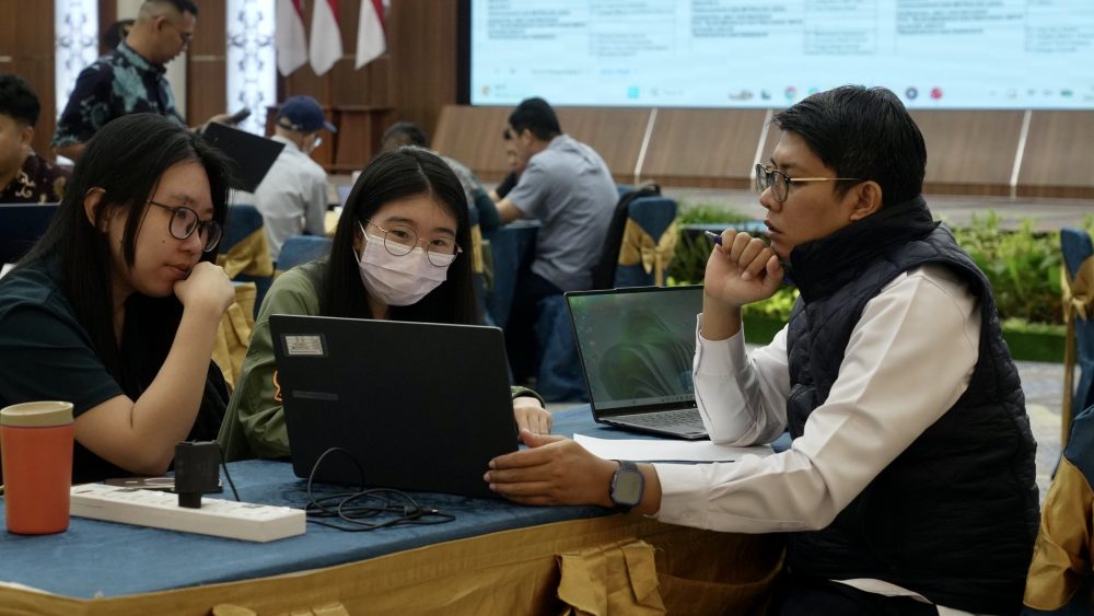 Sudirman Saad membuka Coaching Clinic Perizinan Berusaha BP Batam yang diikuti lebih dari 100 perwakilan perusahaan.