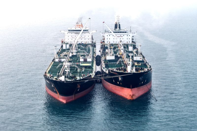 alih muat kapal Nipa
