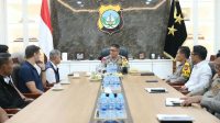 Pertemuan Polda Kepri dan perwakilan Interpol membahas operasi pencegahan penyelundupan bahan kimia.