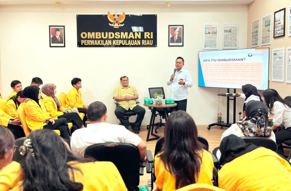 Mahasiswa semester V Fakultas Hukum UNIBA mengunjungi Kantor Perwakilan Ombudsman RI Provinsi Kepulauan Riau untuk kuliah lapangan pada 26 Oktober 2026.