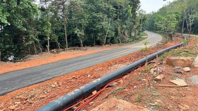Pekerjaan perbaikan Jalan Gajah Mada di depan Hotel Vista, Batam, yang ditargetkan kembali dibuka pada 1 November 2026.